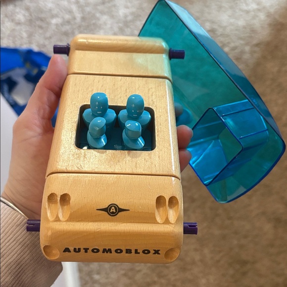 Calello authentic wooden cars